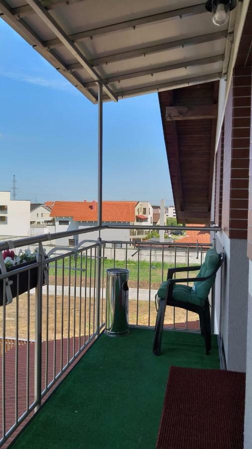 Enjoy Apartment Тімішоара Екстер'єр фото